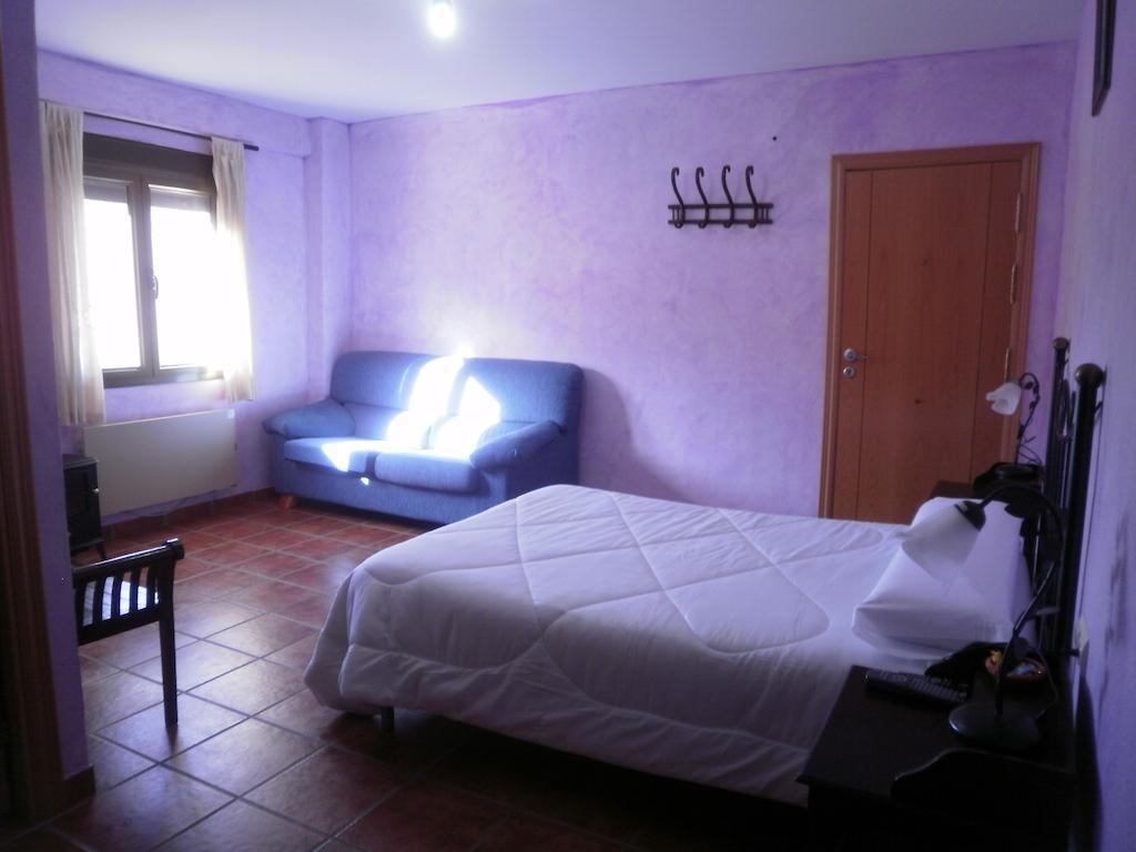 Hostal El Olmo Camarena de la Sierra Pokoj fotografie