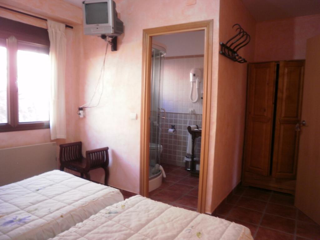 Hostal El Olmo Camarena de la Sierra Pokoj fotografie