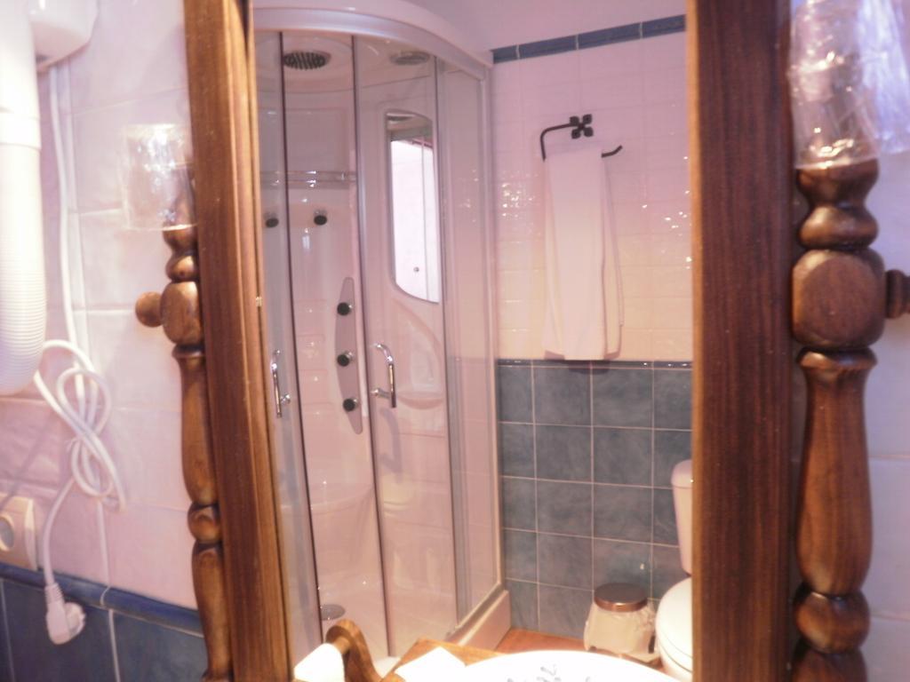 Hostal El Olmo Camarena de la Sierra Pokoj fotografie