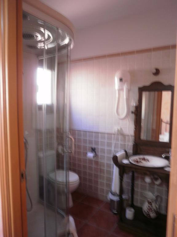 Hostal El Olmo Camarena de la Sierra Pokoj fotografie